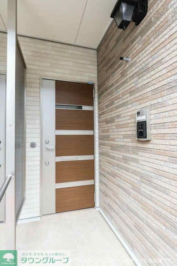 エントランス(★見学希望等はタウンハウジング湘南台店までお気軽に♪★)