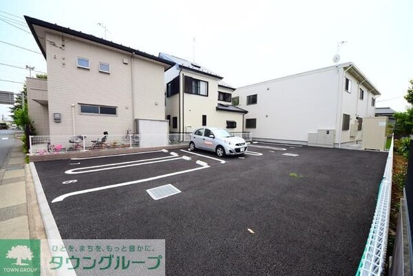 駐車場(★★新婚さんにおススメです★★)