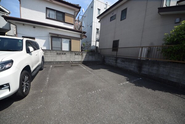 駐車場(駐車場)