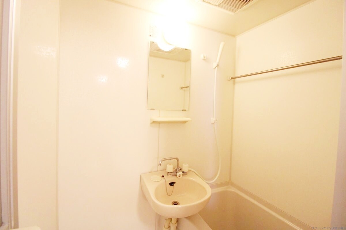 物件内観写真15　(洗面)