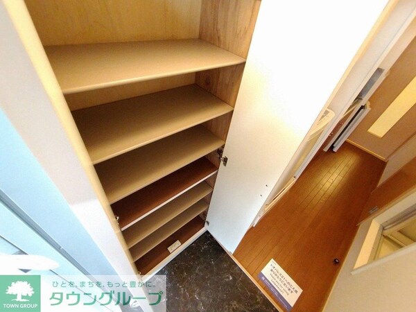 玄関(シューズボックス)