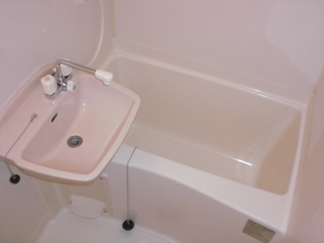 物件内観写真6　(風呂　浴室乾燥機付)