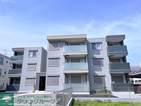 外観(★駅まで平坦な道のりです★)