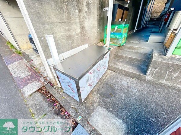 共有部分(敷地内ゴミ置き場がございます♪)