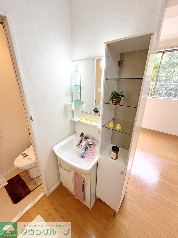 洗面(朝の身支度はこちらでばっちりです♪)