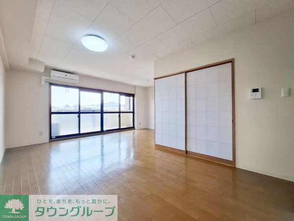リビング・居室(★お問い合わせはタウンハウジング聖蹟桜ヶ丘店まで★)