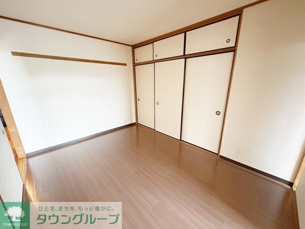 寝室(同建物別号室参考写真)