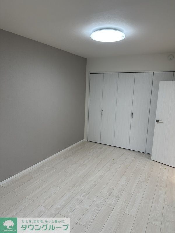 寝室(★お部屋探しは株式会社タウンハウジング東京まで★)