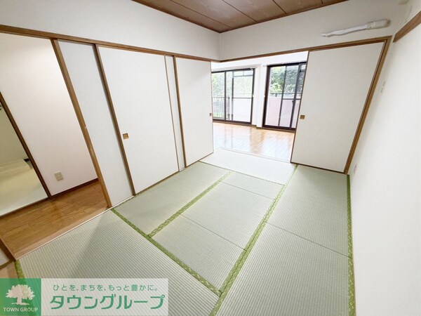 玄関(★お部屋探しは、タウンハウジング多摩センター店へ★)