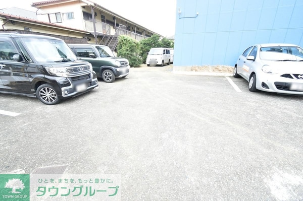 駐車場(★お問い合わせはタウンハウジング町田店まえ★)