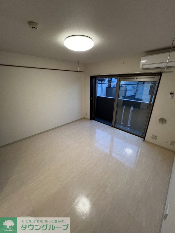 リビング・居室(★お部屋探しは株式会社タウンハウジング東京まで★)