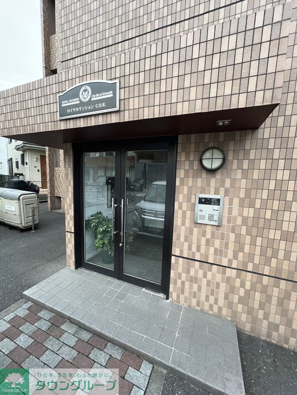エントランス(★お部屋探しは株式会社タウンハウジング東京まで★)