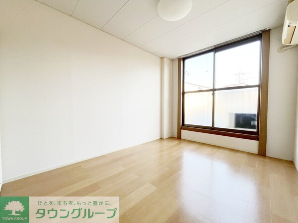 リビング・居室(同建物別号室参考写真)
