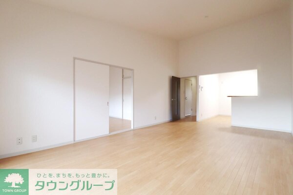 リビング・居室(※別部屋参考写真です)