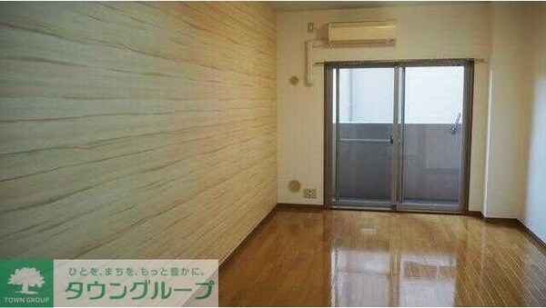 リビング・居室(※別部屋参考写真です)