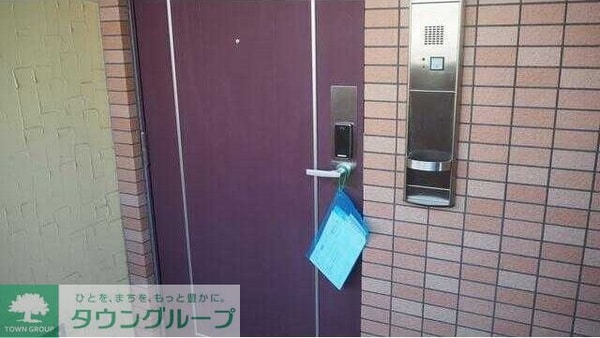 玄関(※別部屋参考写真です)