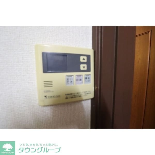 設備(追い焚き機能付きバス)