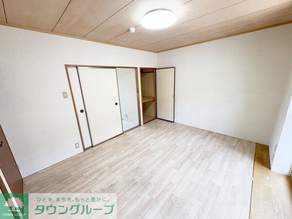 寝室(★明るい洋室です★)