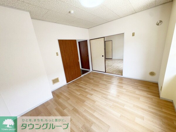子供部屋(★明るい洋室です★)