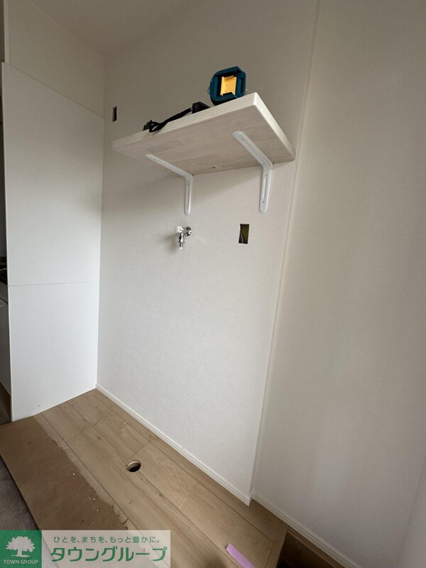 洗面(バス／シャワールーム等)