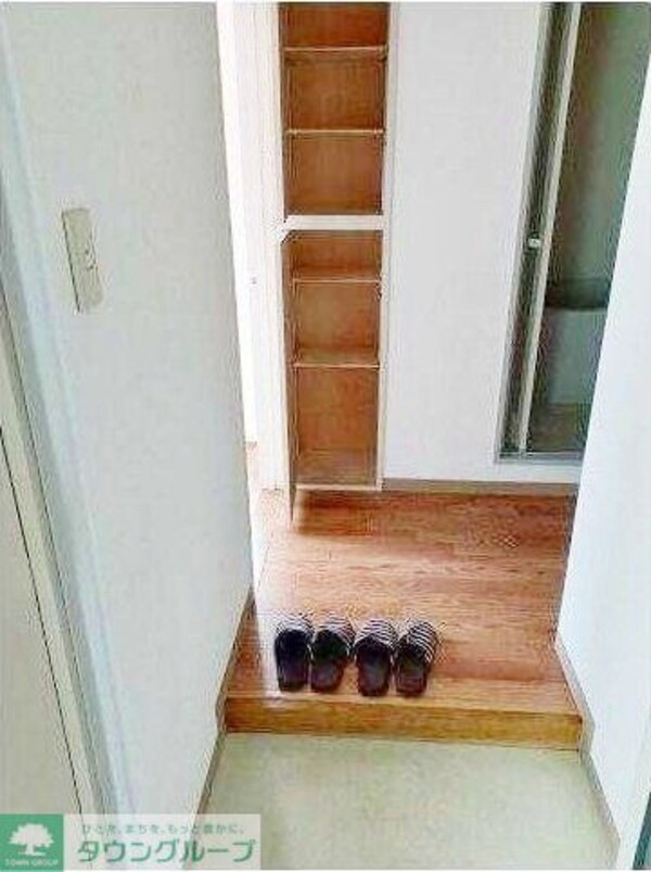 玄関(★お部屋探しはタウンハウジング高幡不動店まで★)