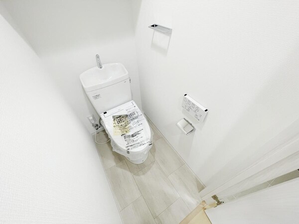 トイレ(別部屋参考写真)