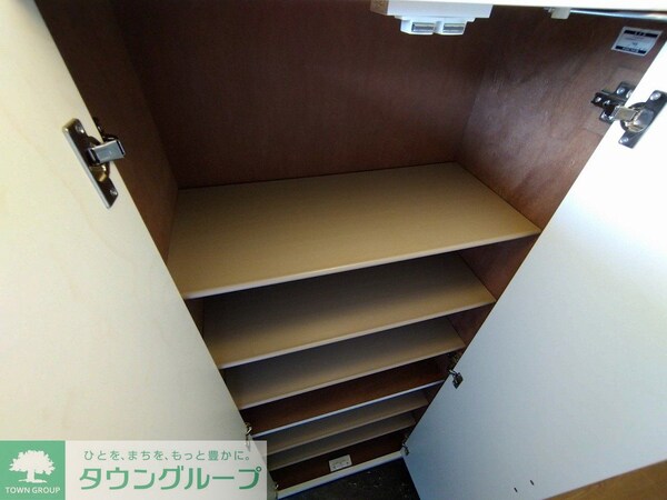 玄関(シューズボックス)