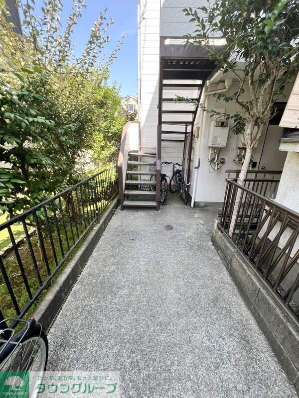 エントランス(庭)