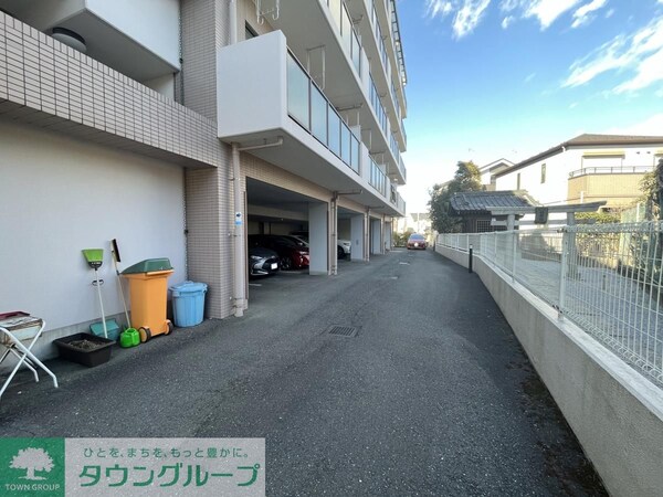 駐車場(駐車場)