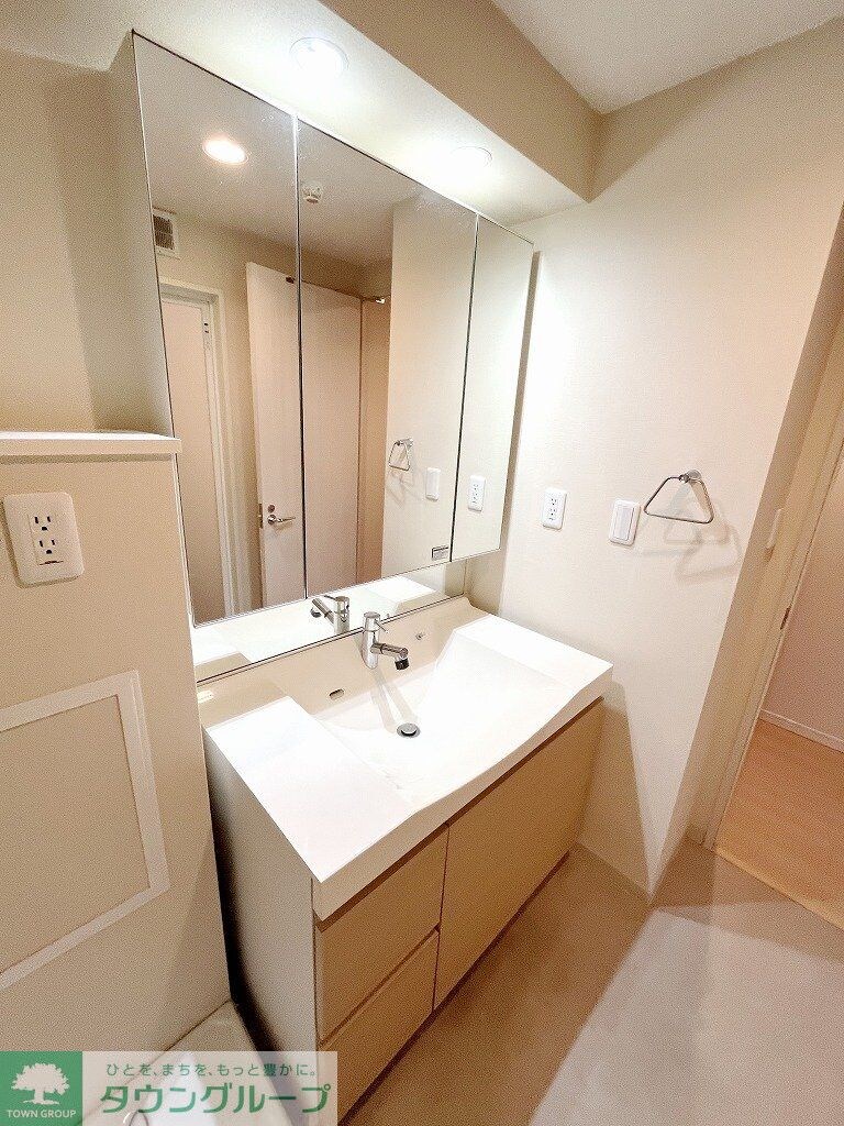 物件内観写真9　(洗面所)