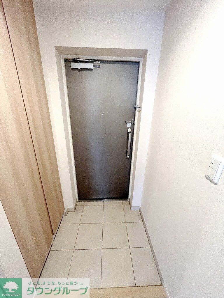 物件内観写真15　(玄関)