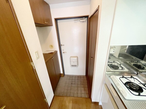玄関(★お部屋探しはタウンハウジング稲田堤店まで★)