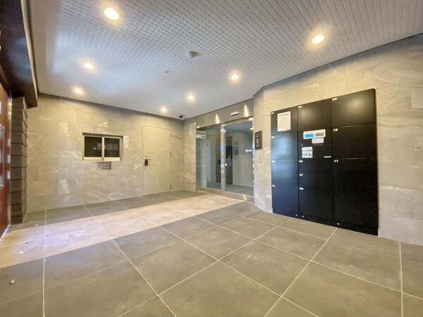 エントランス(★お部屋探しはタウンハウジング稲田堤店まで★)