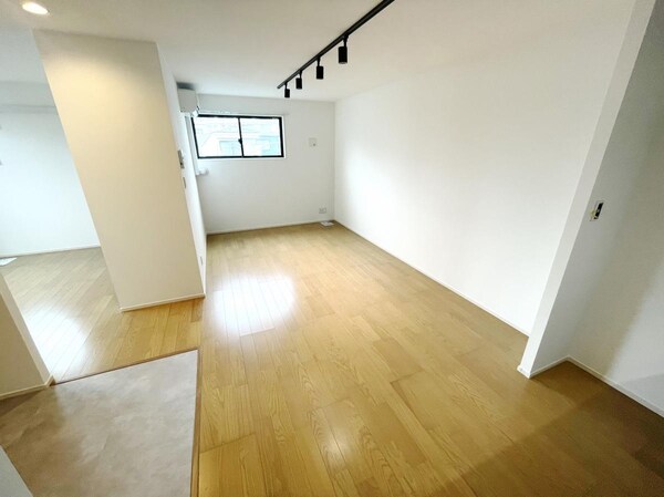 リビング・居室(★お部屋探しはタウンハウジング稲田堤店まで★)