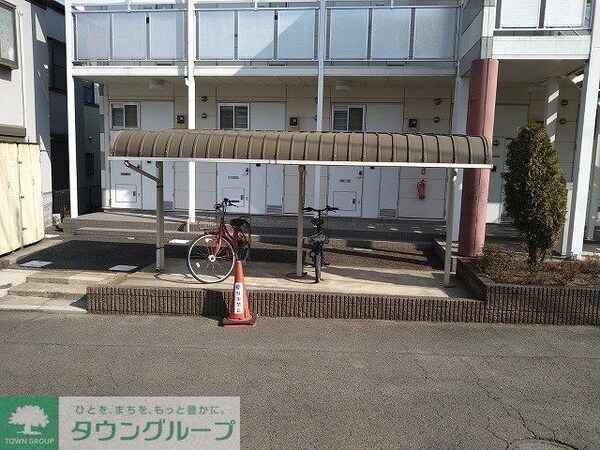 駐車場(駐輪場　自転車＆原付のみ駐輪可)