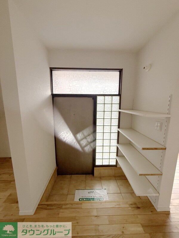 玄関(★お部屋探しはタウンハウジング稲田堤店まで★)