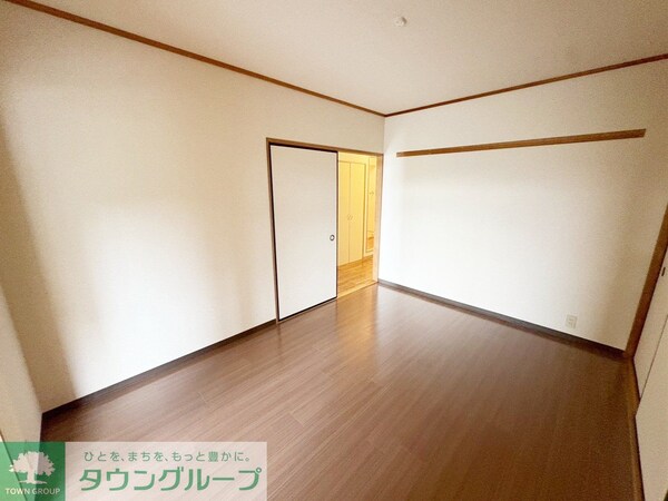 寝室(同建物別号室参考写真)