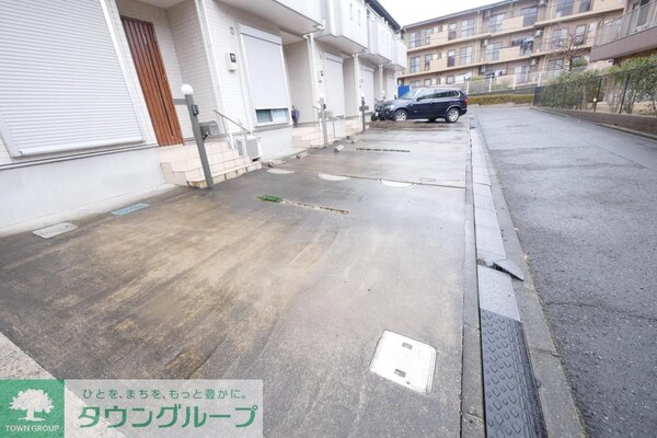 駐車場(★お部屋探しはタウンハウジング稲田堤店まで★)