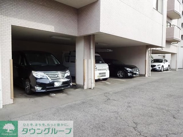 駐車場(★お部屋探しはタウンハウジング稲田堤店まで★)
