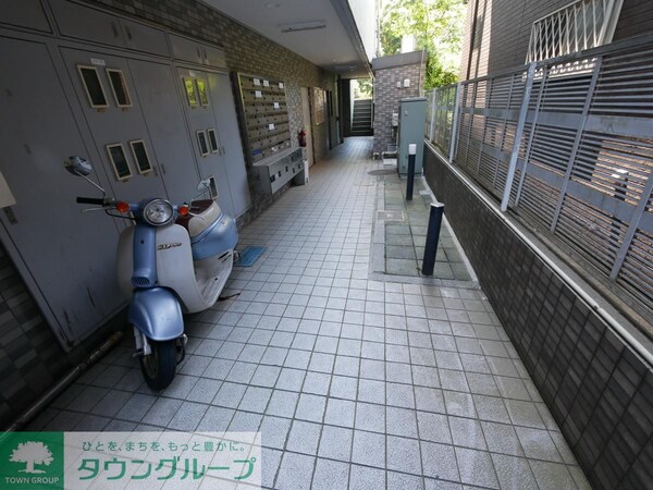 エントランス(★お部屋探しはタウンハウジング稲田堤店まで★)