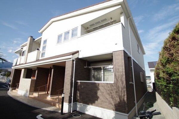 外観(★日当たりの良い建物です★)