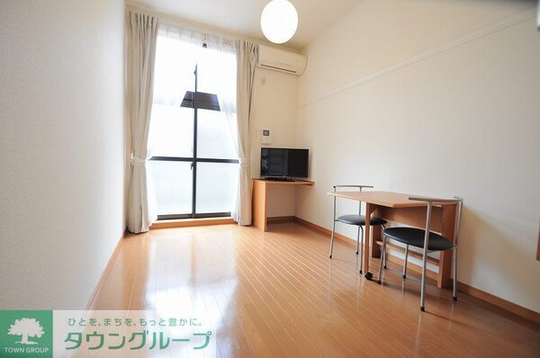 リビング・居室(天井が高いお部屋になります)