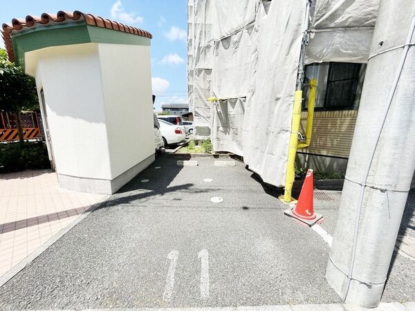 駐車場(駐車場)