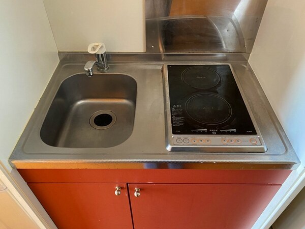 キッチン(同タイプ部屋の写真となり設備等は現況と異なる場合があります)