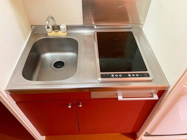 キッチン(同タイプ部屋の写真となり設備等は現況と異なる場合があります)