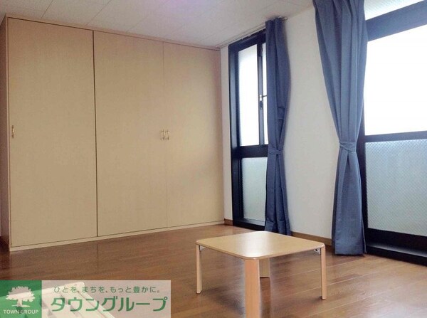 リビング・居室(部屋によっては家具家電が付いておりません)