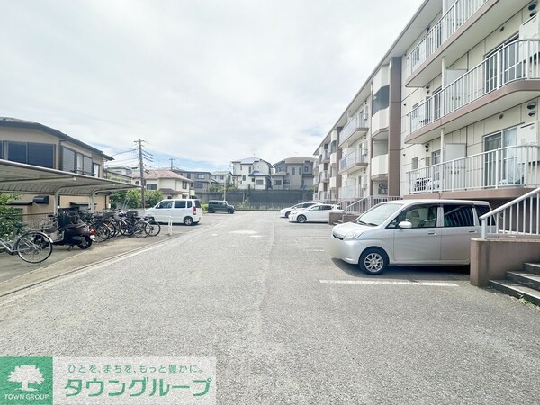 駐車場(駐車場)