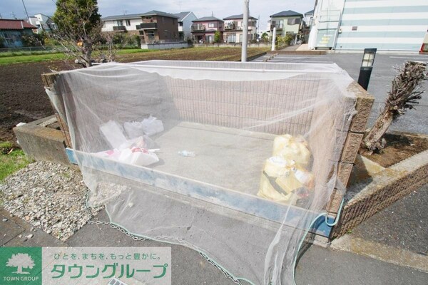 共有部分(ゴミ置き場)