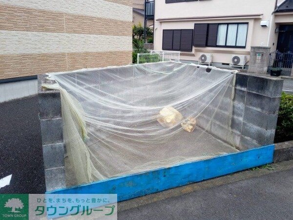 設備(ゴミ置場)