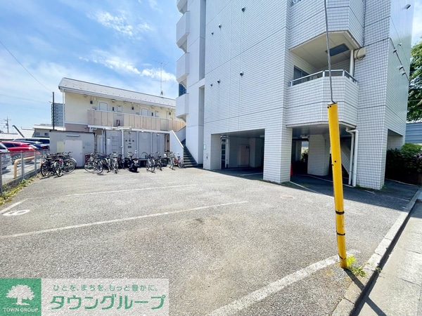 駐車場(駐車場)